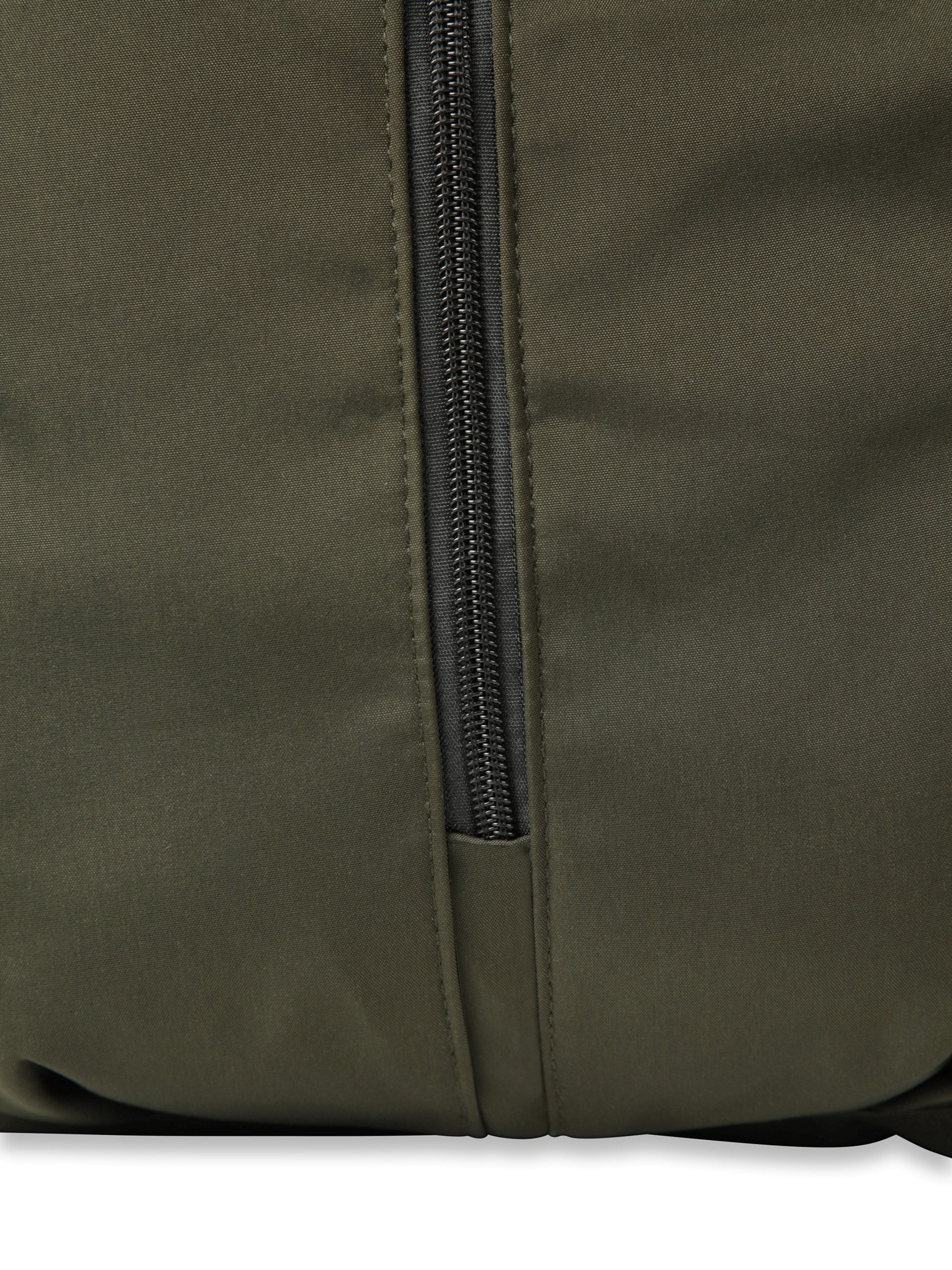 EMS Front Zip Backpack 17L - Image 35